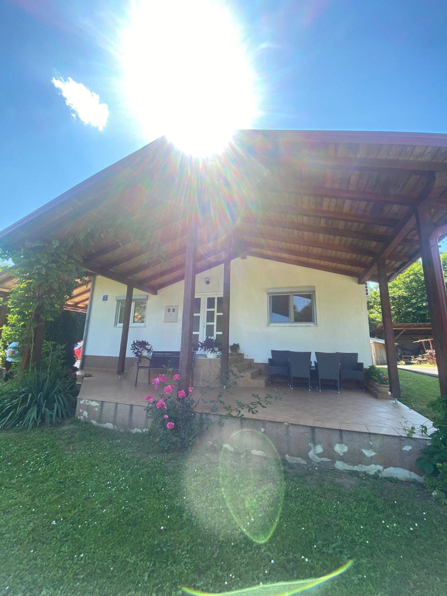 Guesthouse Abrlic Selište Drežničko Exterior foto