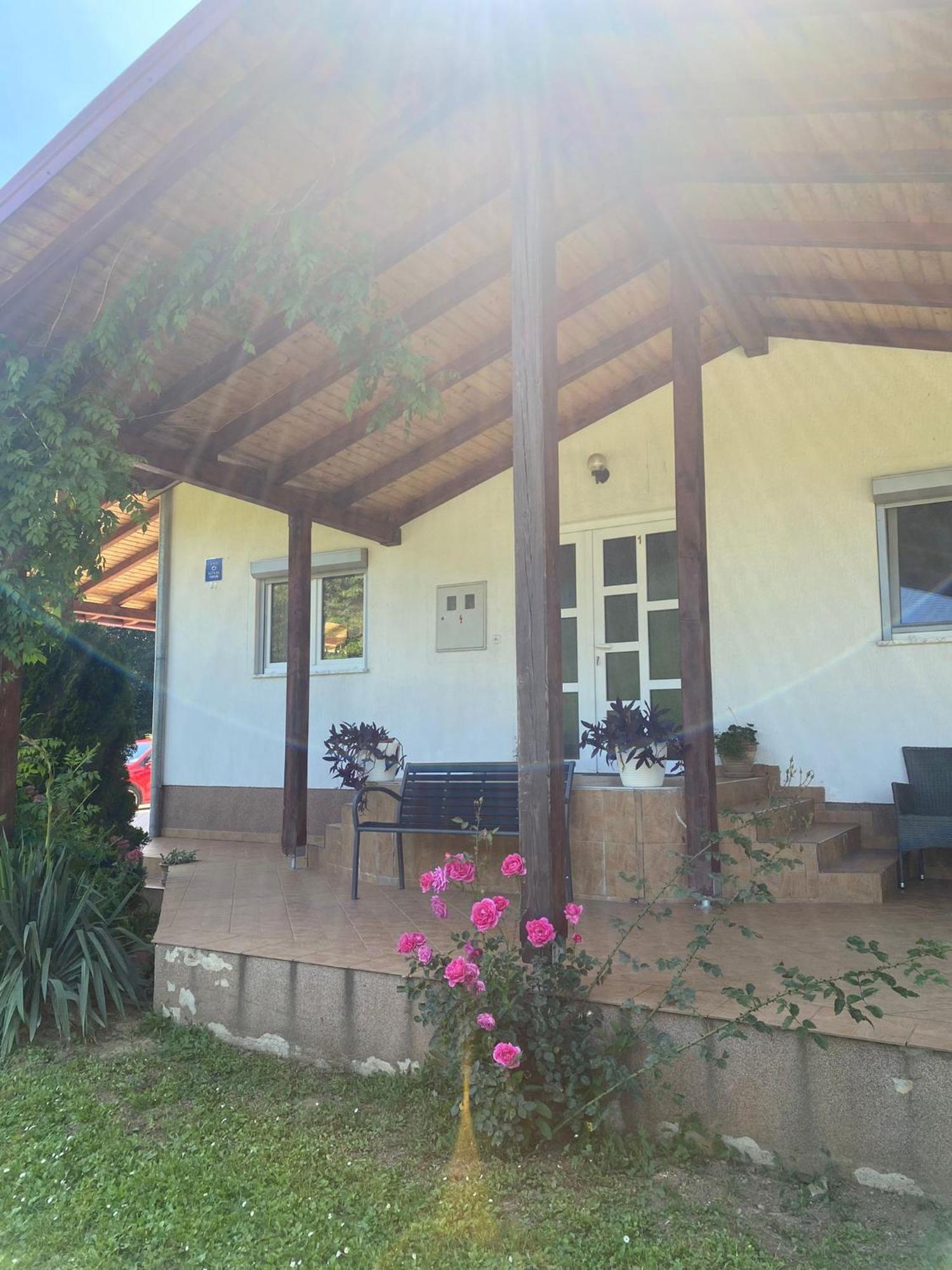 Guesthouse Abrlic Selište Drežničko Exterior foto